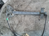 Oto Çıkma Parça / Volvo / S40 / Oto Cam / Cam Krikosu / Çıkma Parça 