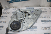 Oto Çıkma Parça / Ford / Focus / Oto Cam / Cam Krikosu / Çıkma Parça 