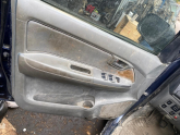 TOYOTA HİLUX 2006-2011 SOL ÖN İÇ KAPI DÖŞEMESİ        (XS2104S25)