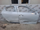 Renault Clio 5 sağ ön arka kapı (hasarlı)