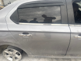 Peugeot 301 sağ arka kapı