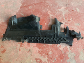 Oto Çıkma Parça / Volkswagen / Golf / Radyatör / Radyatör Ayağı / Çıkma Parça 