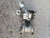 Oto Çıkma Parça / Fiat / Doblo / Motor / Takozu & Kulağı / Çıkma Parça 