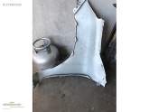 Oto Çıkma Parça / Toyota / Hilux / Kaporta & Karoser / Sağ Ön Çamurluk / Çıkma Parça 