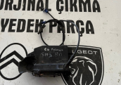 Citroen C4 sağ ön kapı kilidi