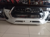 Oto Çıkma Parça / Toyota / Hilux / Tampon / Ön Tampon / Çıkma Parça 