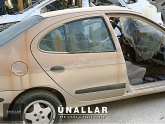 Oto Çıkma Parça / Renault / Megane / Kaporta & Karoser / Sağ Ön Kapı / Çıkma Parça 