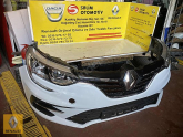 Oto Çıkma Parça / Renault / Megane / Tampon / Ön Tampon / Çıkma Parça 