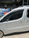 PEUGEOT  PARTNER  TEPEE  SOL ÖN  KAPI  UFAK HASARLI