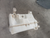 Oto Çıkma Parça / Toyota / Hilux / Oto Cam / Su Bidonu / Çıkma Parça 