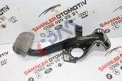 MERCEDES E SERİSİ W204 W212 W218 W207 FREN PEDALI A2042902001