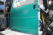 Oto Çıkma Parça / Volkswagen / Transporter / Kaporta & Karoser / Sağ Sürgülü Kapı / Çıkma Parça 