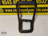 Oto Çıkma Parça / Dacia / Sandero / Koltuk & Döşeme / İç Trim / Çıkma Parça 