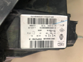 Oto Çıkma Parça / Renault / Clio / Far & Stop / Sağ Ön Far / Çıkma Parça 