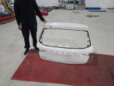 SKODA FABİA BEYAZ BAGAJ KAPAĞI ORJINAL BOYASIZ LOKALLİK