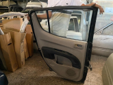 Oto Çıkma Parça / Mitsubishi / L200 / Kaporta & Karoser / Sol Arka Kapı / Çıkma Parça 