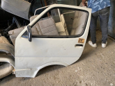 Oto Çıkma Parça / Toyota / Hiace / Kaporta & Karoser / Sol Ön Kapı / Çıkma Parça 