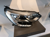 Oto Çıkma Parça / Renault / Megane / Far & Stop / Sağ Ön Far / Çıkma Parça 