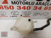 Oto Çıkma Parça / Toyota / Corolla / Radyatör / Yedek Su Deposu / Çıkma Parça 