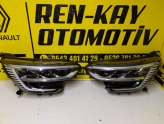 Oto Çıkma Parça / Renault / Megane / Far & Stop / Sağ Ön Far / Çıkma Parça 