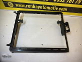 Oto Çıkma Parça / Renault / Captur / Radyatör / Radyatör Ayağı / Çıkma Parça 