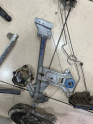 CİTRÖEN  XSARA    SOL  ARKA   CAM  KRİKOSU