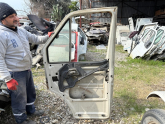 Oto Çıkma Parça / Mercedes / Sprinter / Kaporta & Karoser / Sağ Ön Kapı / Çıkma Parça 