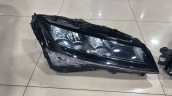 Oto Çıkma Parça / Skoda / Superb / Far & Stop / Sağ Ön Far / Çıkma Parça 