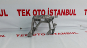 Oto Çıkma Parça / Mercedes / C Serisi / Motor / Bağlantı Braketi / Çıkma Parça 