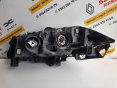 Oto Çıkma Parça / Renault / Megane / Far & Stop / Sağ Ön Far / Çıkma Parça 