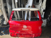 FİAT 500L KIRMIZI BAGAJ KAPAĞI ORJINAL