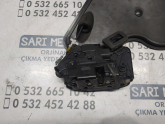 Oto Çıkma Parça / Volkswagen / Jetta / Kaporta & Karoser / Kapı Kilidi / Çıkma Parça 