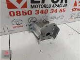 Oto Çıkma Parça / Toyota / Corolla / Tampon / Tampon Demiri / Çıkma Parça 