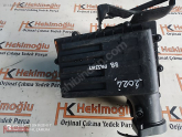 VW PASSAT B8 HAVA FİLTRE KUTUSU BOZUK