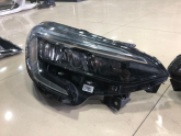Oto Çıkma Parça / Renault / Clio / Far & Stop / Sağ Ön Far / Çıkma Parça 