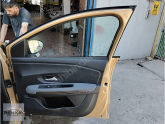 Oto Çıkma Parça / Dacia / Sandero / Kaporta & Karoser / Sağ Ön Kapı / Çıkma Parça 
