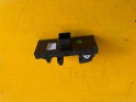 Oto Çıkma Parça / Volkswagen / Golf / Oto Cam / Cam Düğmesi / Çıkma Parça 