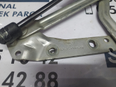 Oto Çıkma Parça / Ford / Focus / Kaporta & Karoser / Kaput Menteşesi / Çıkma Parça 