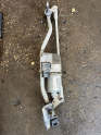 AUDİ A5 2012 MODEL2000 TFSI ÇIKMA ÖN CAM SİLGİ MOTORU