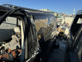 Oto Çıkma Parça / Volkswagen / Transporter / Kaporta & Karoser / Sol Ön Çamurluk / Çıkma Parça 