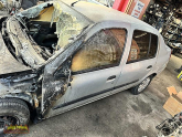 200 - 2009 Renault Clio sol ön kapı