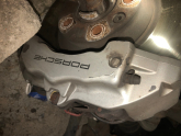 Oto Çıkma Parça / Porsche / Cayenne / Radyatör / Radyatör Ayağı / Çıkma Parça 