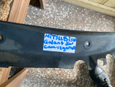 Oto Çıkma Parça / Mitsubishi / Galant / Oto Cam / Ön Cam Izgarası / Çıkma Parça 