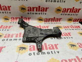 AUDİ A5 SAĞ FAR ALT BRAKETİ ORJ ÇIKMA 2013-2016 1301073054