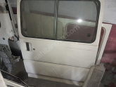 Oto Çıkma Parça / Mitsubishi / L300 / Kaporta & Karoser / Sağ Sürgülü Kapı / Çıkma Parça 