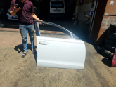 Oto Çıkma Parça / Audi / A6 / Kaporta & Karoser / Sağ Ön Kapı / Çıkma Parça 