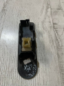Oto Çıkma Parça / Renault / Clio / Oto Cam / Cam Düğmesi / Çıkma Parça 