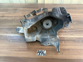 Oto Çıkma Parça / Renault / R 9 / Motor / Takozu & Kulağı / Çıkma Parça 