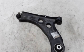 Peugeot 208 sol ön şasi kolu 9831683580 1646179480