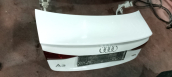 AUDİ A3 BAGAJ KAPAĞI